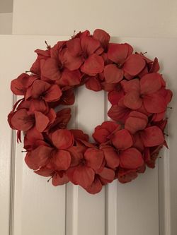 Red Hibiscus Wreath 