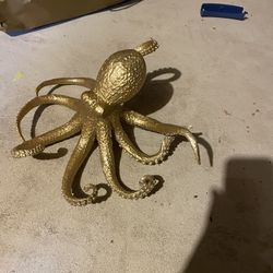 Resin Gold Octopus 