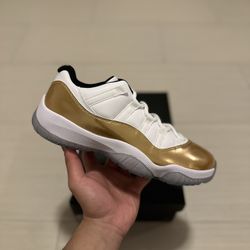 Nike Air Jordan Retro 11 Low Closing Ceremony Size 8.5