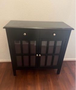 Storage cabinet
