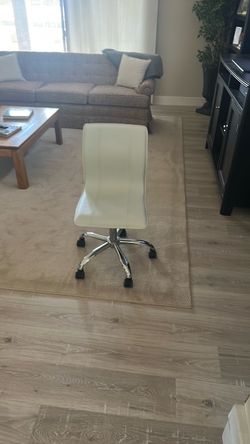 Kitchen desk chair