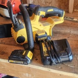 dewalt chainsaw  battery and charger 