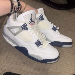 Jordan Retro 4s Midnight Navy 