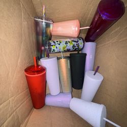 selling starbucks cups 