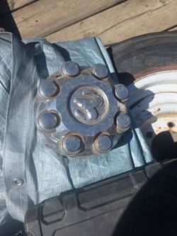Ram hubcap