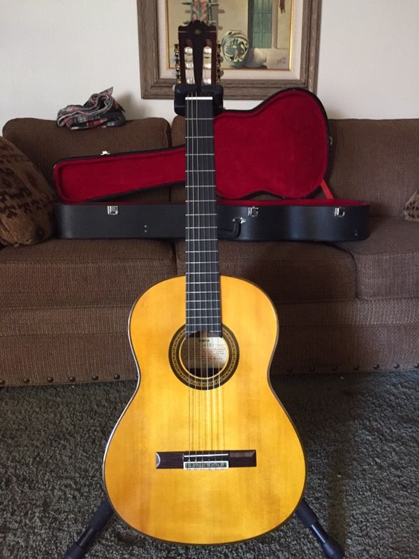 Rare Vintage Yamaha G255S II Classical Guitar