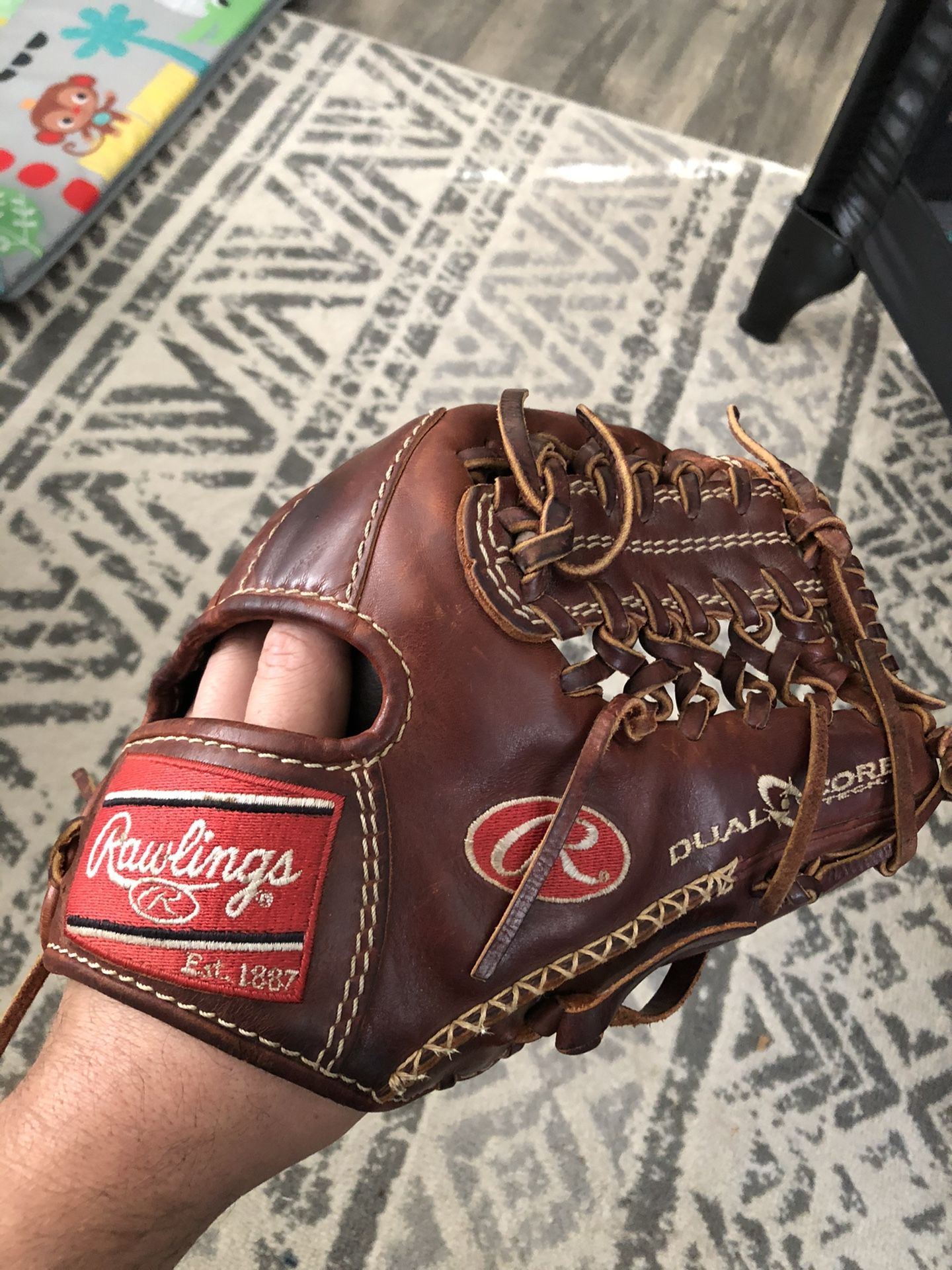 Rawlings Primo 11.5” Hand Sewn Welts Mod Trap Glove