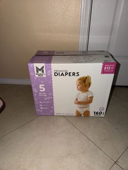 size 5 diapers ( NEW!)