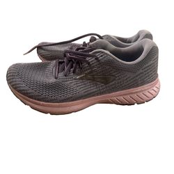 Brooks Women’s Shoes Size 10