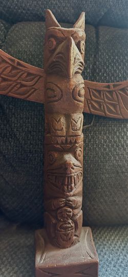 Vintage Hand-Carved Wooden Totem Pole Sculpture – 14” Northwest Coast Style