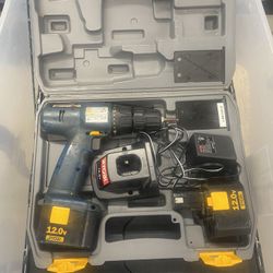 Set of two electric screwdrivers, set two batteries charger, other ones screwdriver and battery