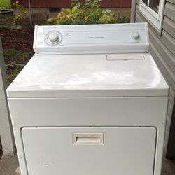 Whirlpool dryer in excellent condition 🔥