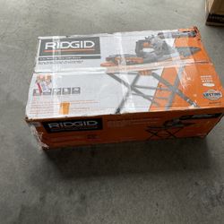 Rigid 8in Wet Tile Saw W/Stand