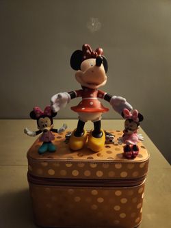 Minnie mouse action figure