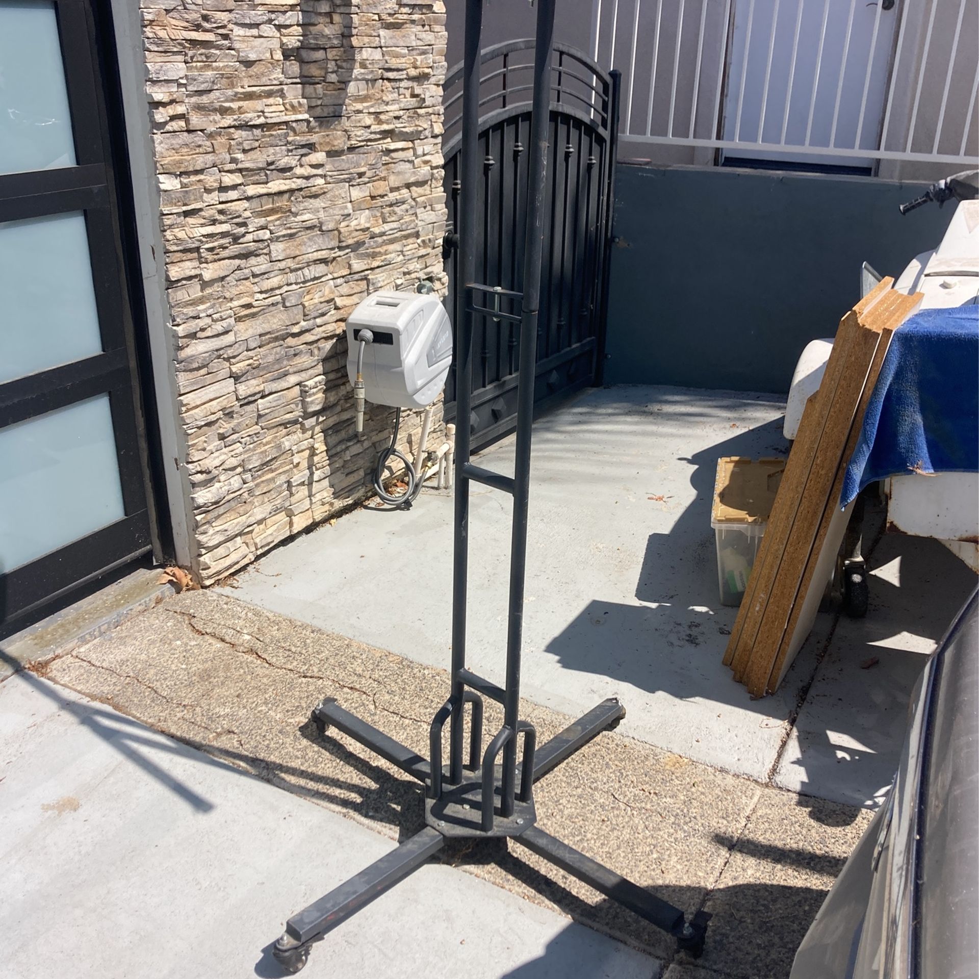 Bicycle Rack Holds 6 Bikes