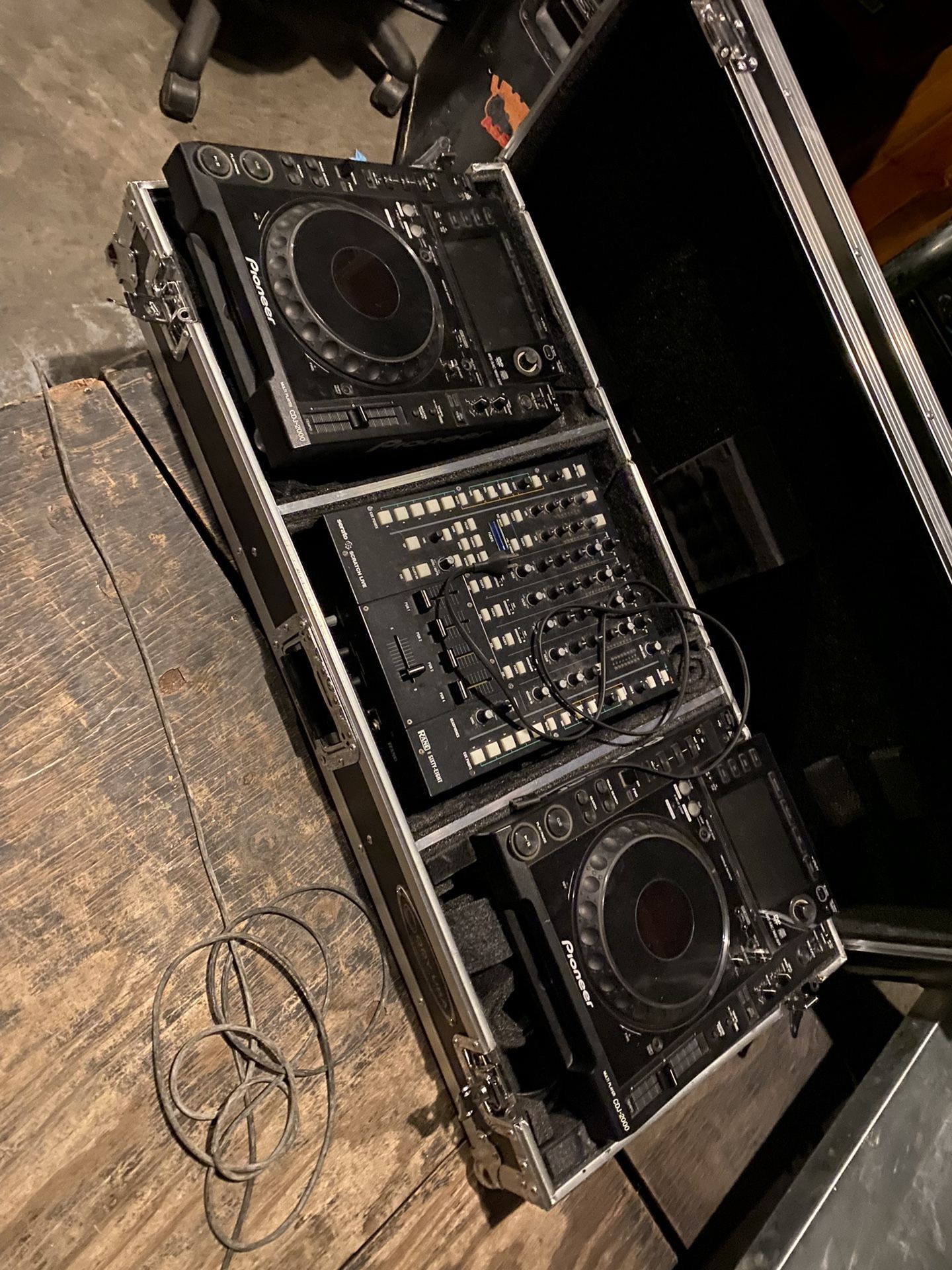 Pioneer Cdj 2000 (2010s) With Flight Case
