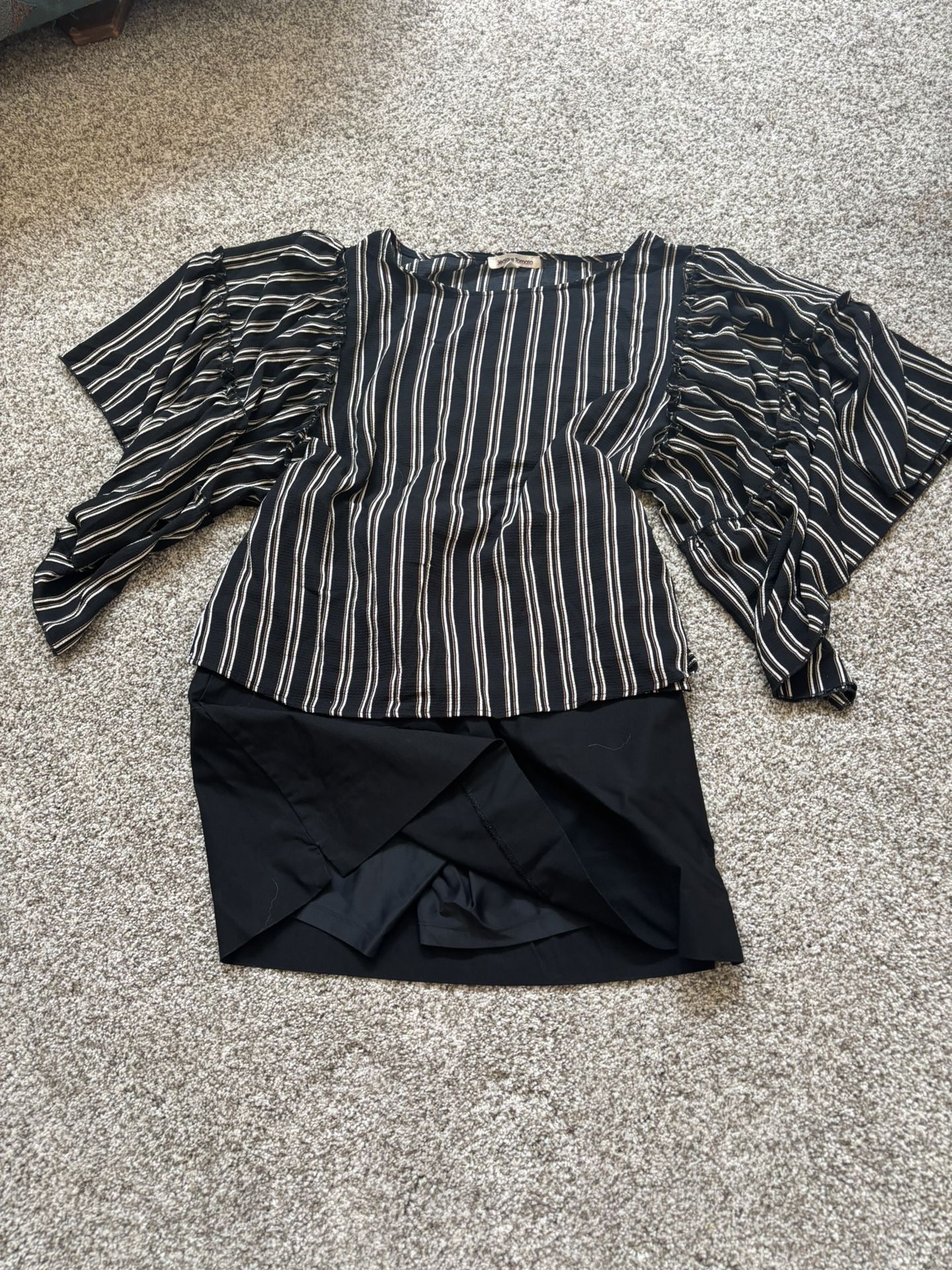 Blouse (L) And Skort (M)