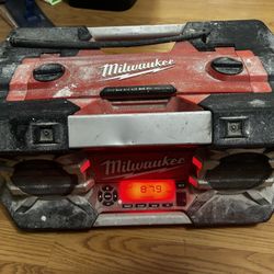 Milwaukee JobSite Radio