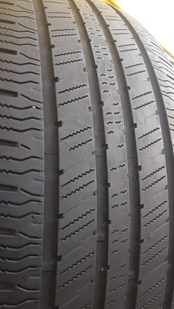 Set of 4 matching tires Hankook size 285/45R22 good quality s