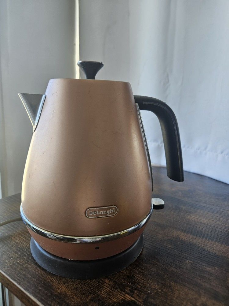 De'Longhi Kettle