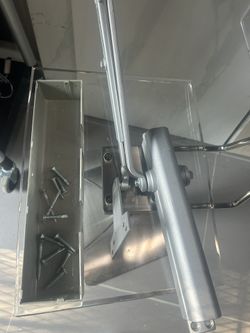 Self Door Closure
