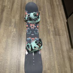 Women’s Burton Stylus Snowboard Size 152