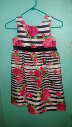 Pretty little girl dress