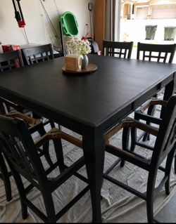8 chaing dinning table modern