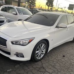 2015 Infiniti Q50