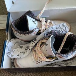 Air Jordan (3) Vintage Floral