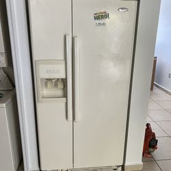 FRIDGE WORKING SELL FAST MIAMI LAKES
