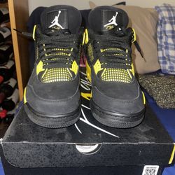 Jordan 4 ‘Thunder’