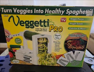 Veggetti Pro Table Top Spiral Vegetable Cutter