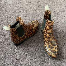 Chelsea Rain Boot sz 5