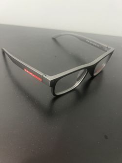 Prada Glassed