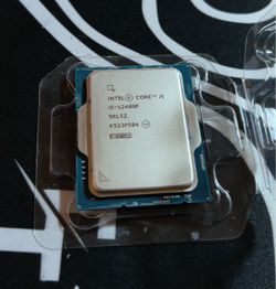 SELLING gaming INTEL PROCCESSOR, doing trades as well