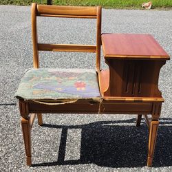 Vintage Wooden Gossip Bench