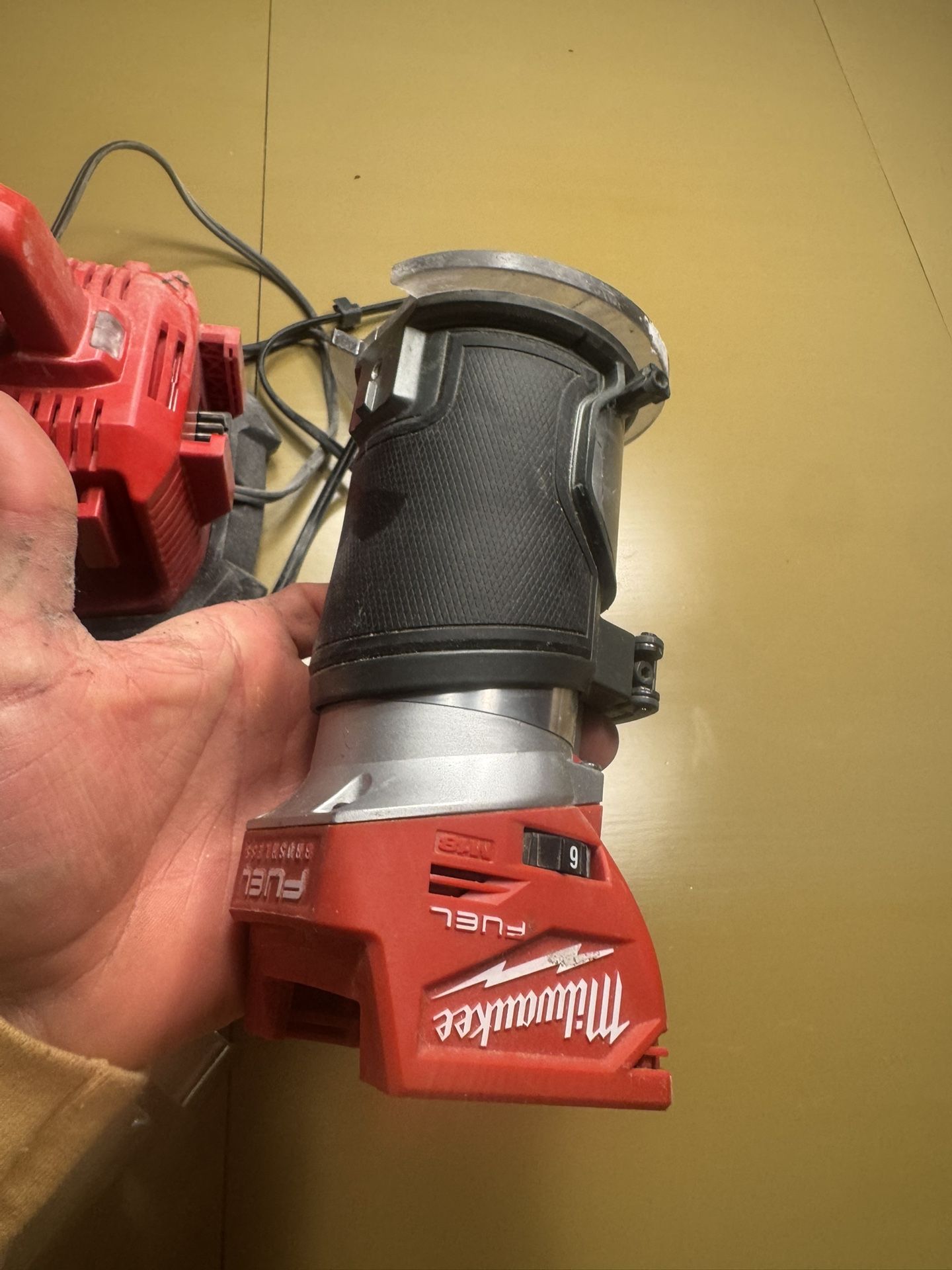 Milwaukee Router Charger Set