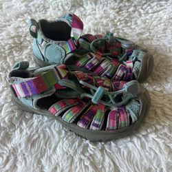Keen Girl Shoes 