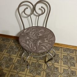 Paisley Pattern Vanity Chair 