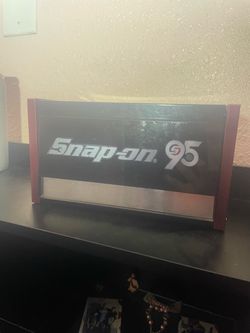 Selling mini snap on tool box goes for 175 selling it for 120