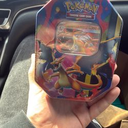 Charizard Y Tin 
