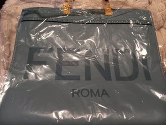 Nice Fendi Handbag With Brown Handles
