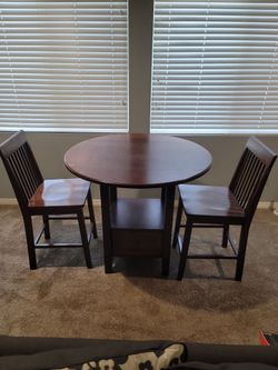 Beestro barstool round table and chairs