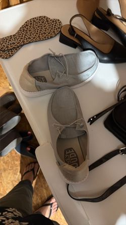 Ladies, size 10, silver hey dudes
