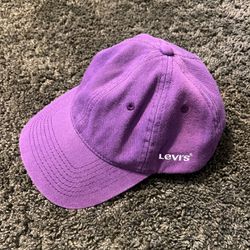 Levi’s Purple Cap