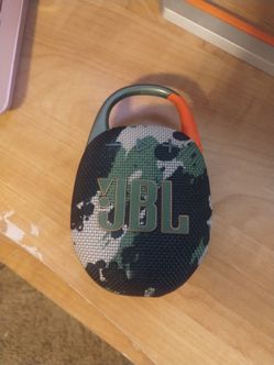 JBL Clip 5 Bluetooth Speaker