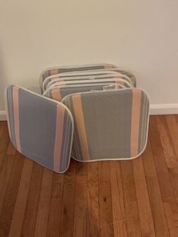Cushion seats