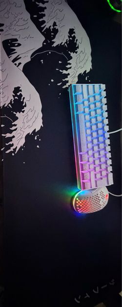 Keyboard mouse and mousepad set up
