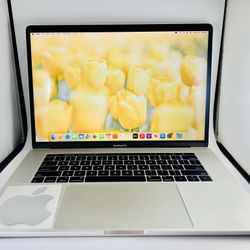  MacBook Pro 15” 2016 TouchBar 2.9Ghz Quad-core i7 16GB RAM 500GB SSD RadeonPro 460 